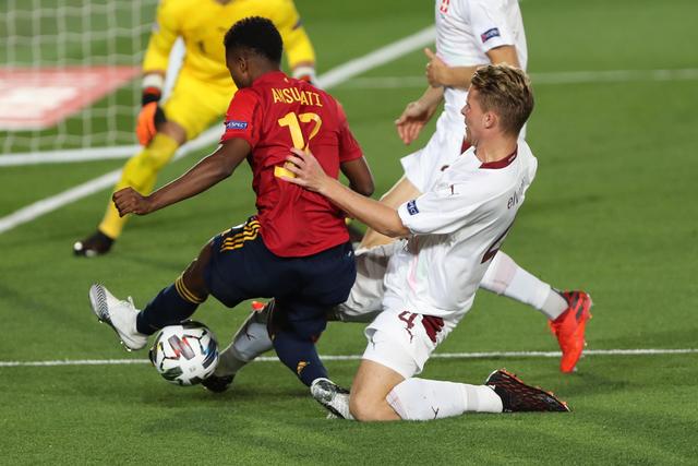 申花新星刘诚宇表现不佳 2-1击败淡滨尼流浪者显露问题